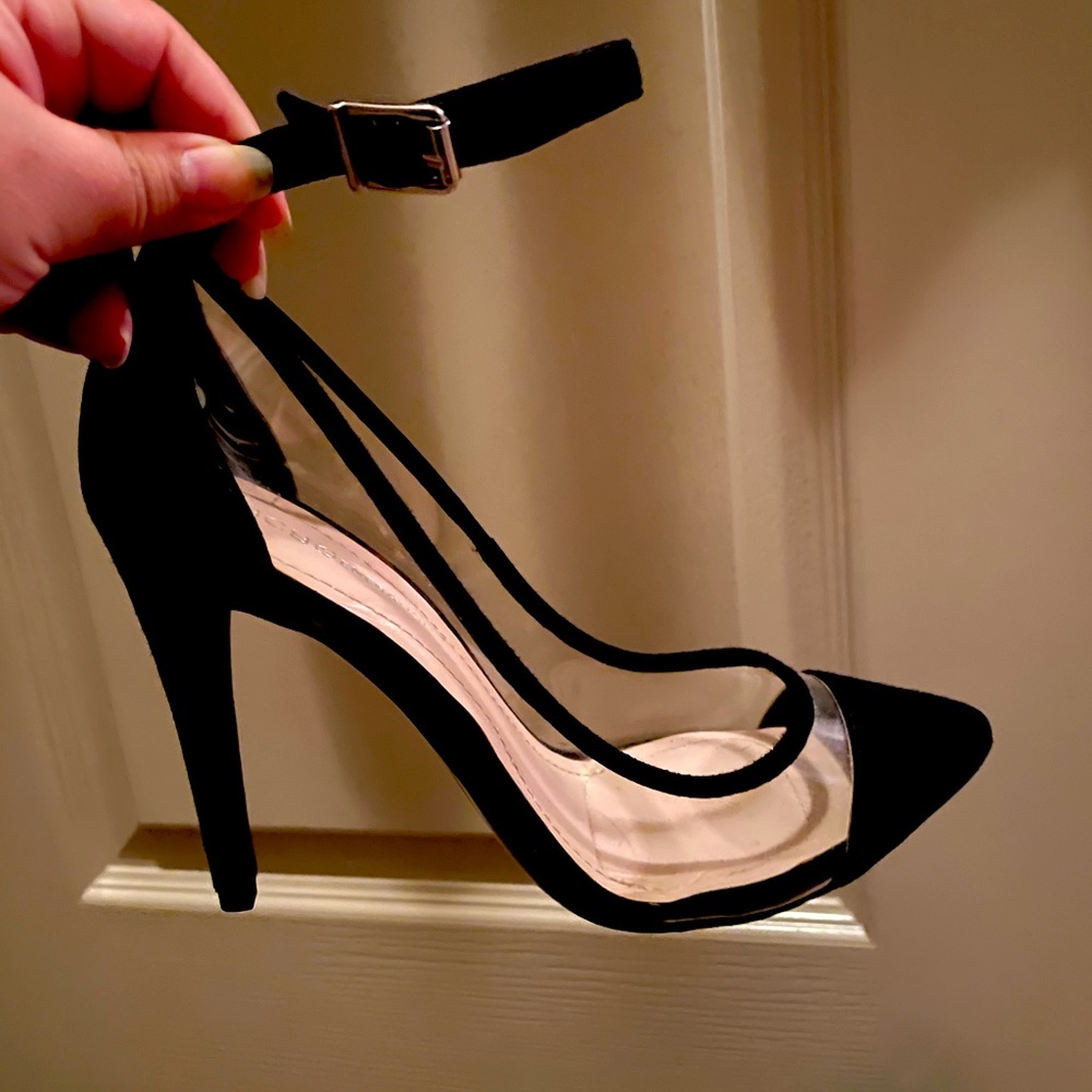 NWOB never worn BCBGeneration Bianca pumps